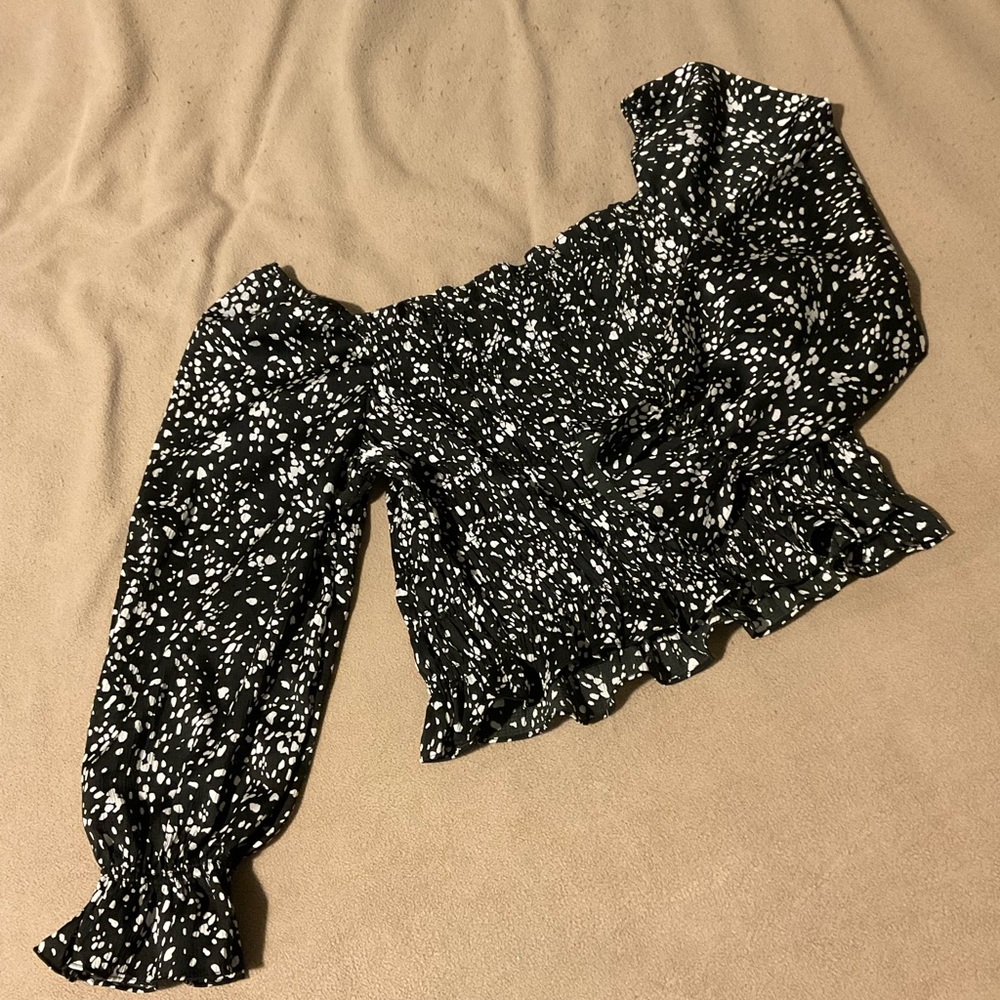 NWOT Target print crop blouse